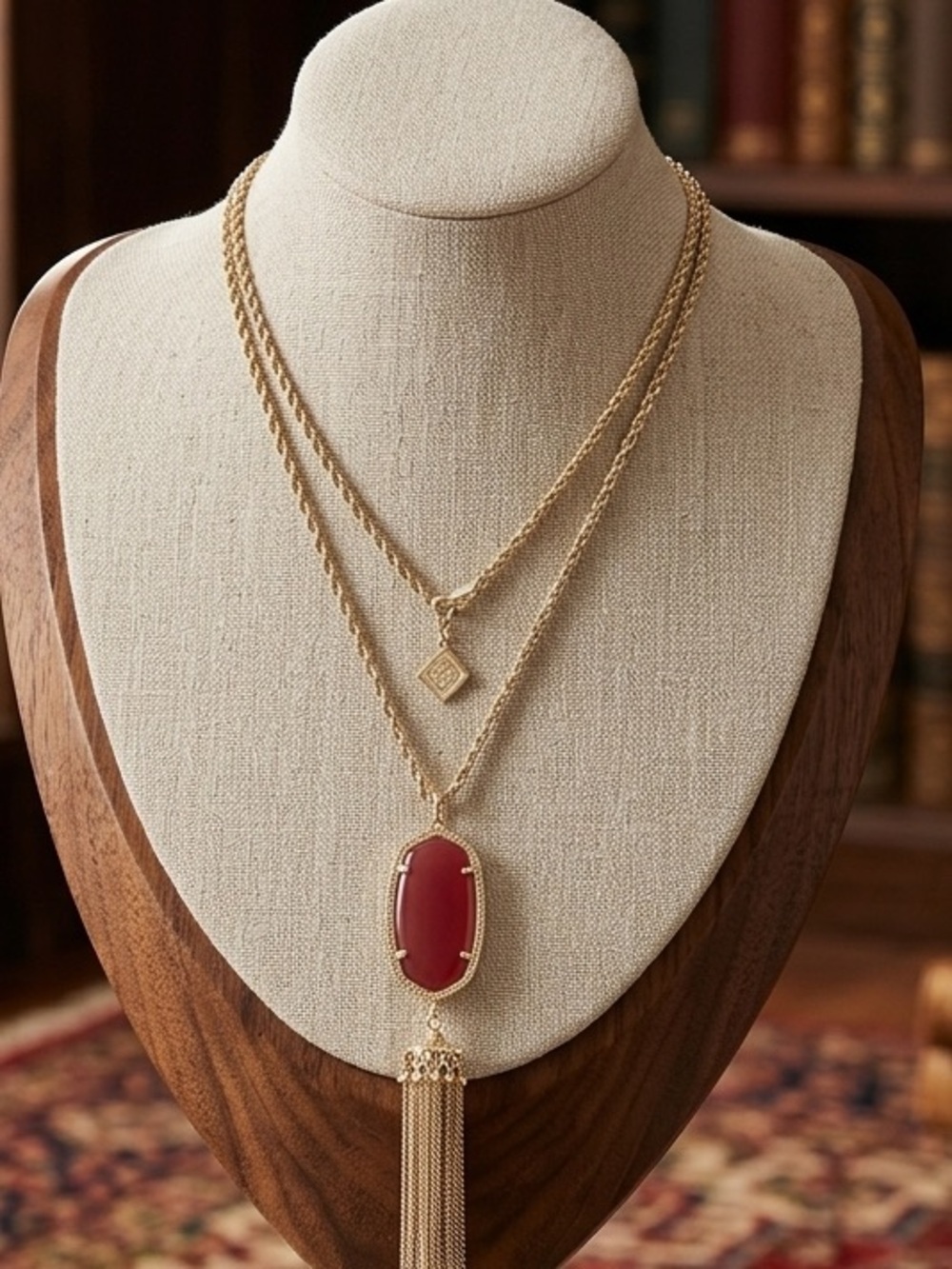 Kendra Scott Rayne Necklace Maroon Jade and Gold. Like New 0140
